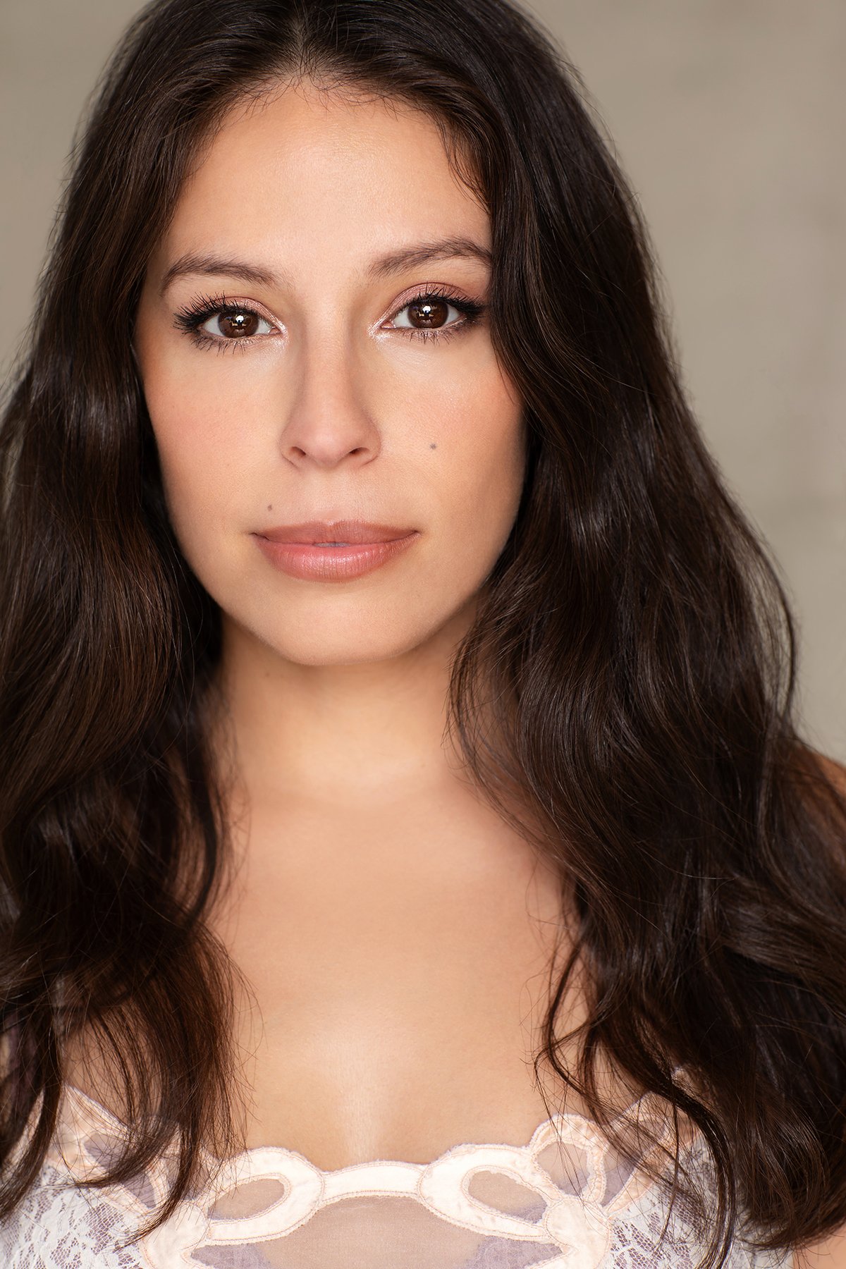 Dahlia Lagos, private piano and voice instructor in Los Angeles